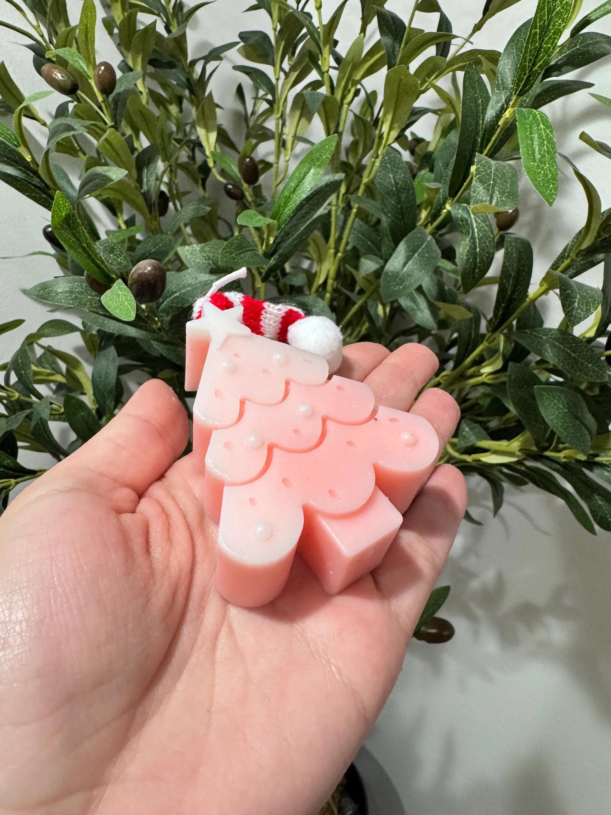 Pink Mitten & Pink Christmas Tree Candle Gift Set Holiday Scented Candles Christmas Gift Box Winter Home Décor Twentynine Luxury