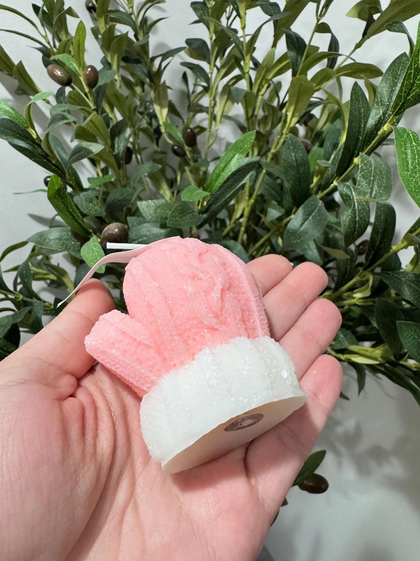 Pink Mitten & Pink Christmas Tree Candle Gift Set Holiday Scented Candles Christmas Gift Box Winter Home Décor Twentynine Luxury